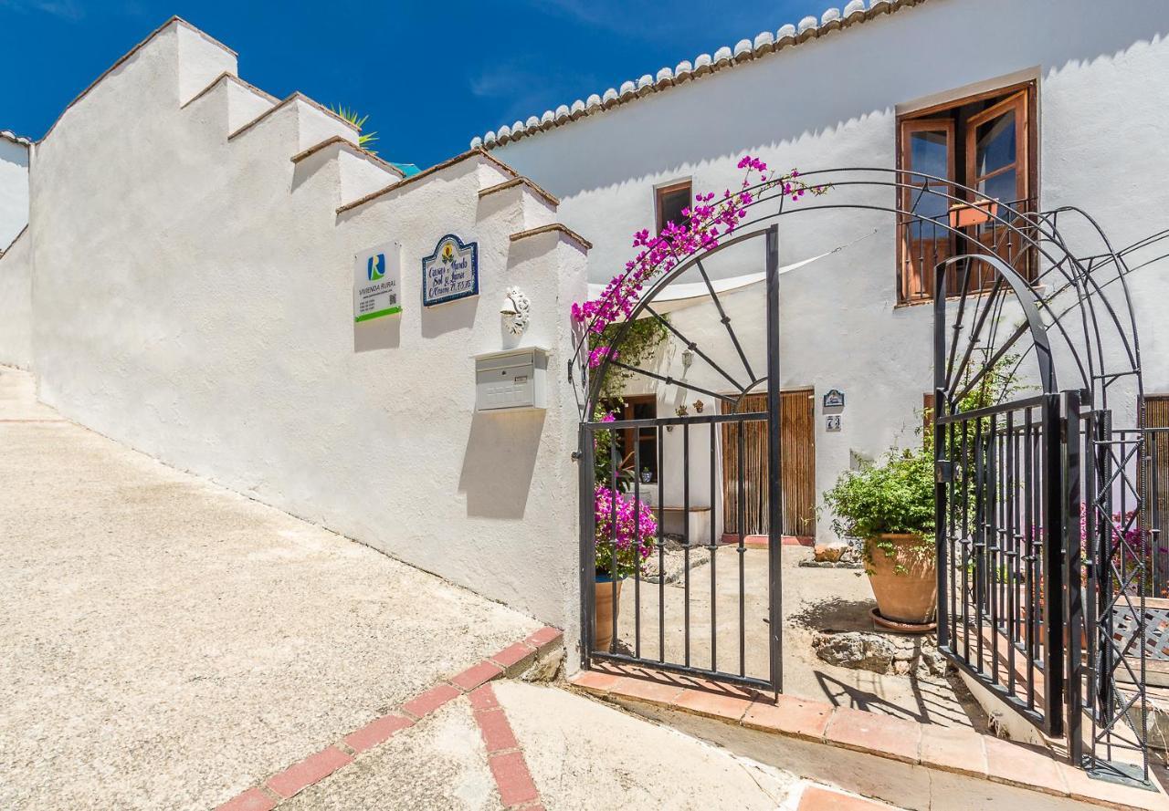 Casa Mundo - 16Th Century Traditional White Village House With Pool Pinos del Valle Bagian luar foto