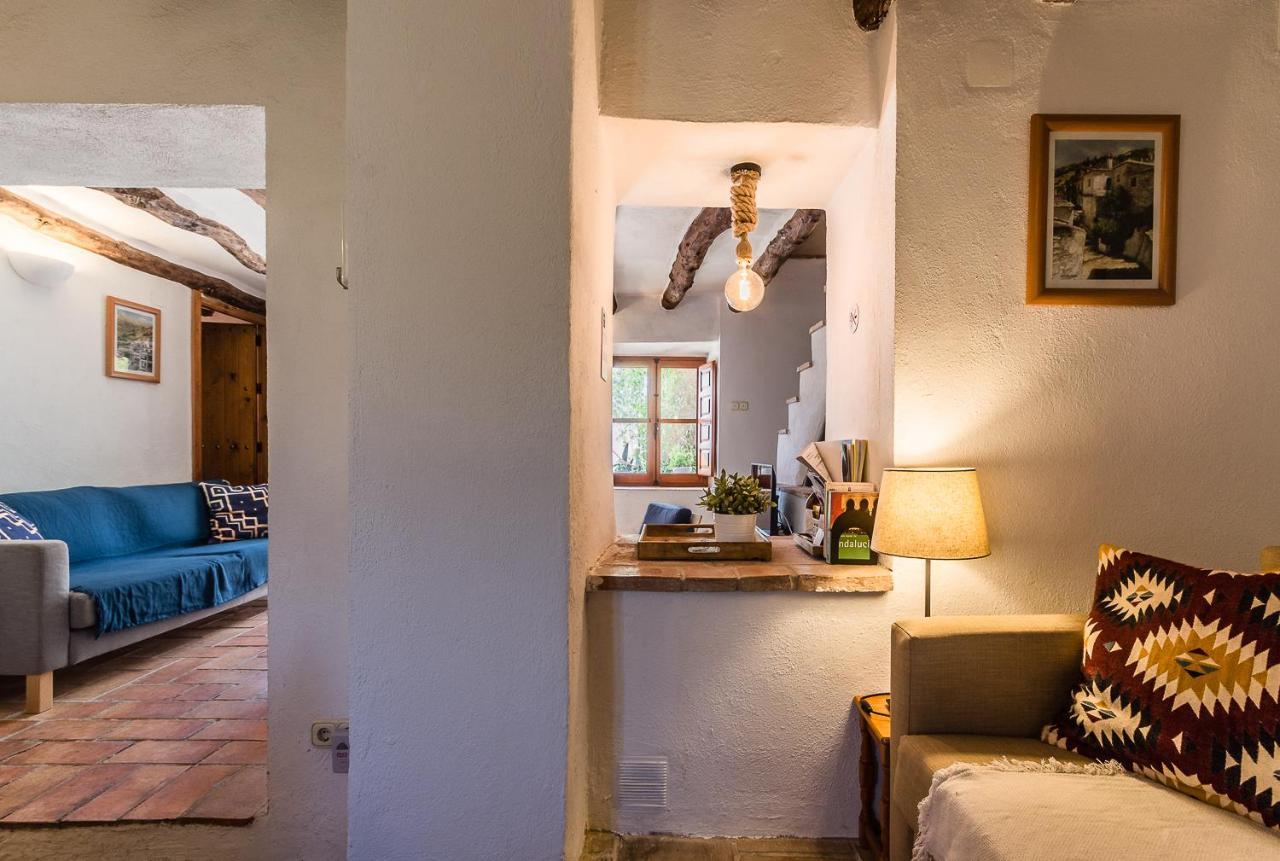 Casa Mundo - 16Th Century Traditional White Village House With Pool Pinos del Valle Bagian luar foto