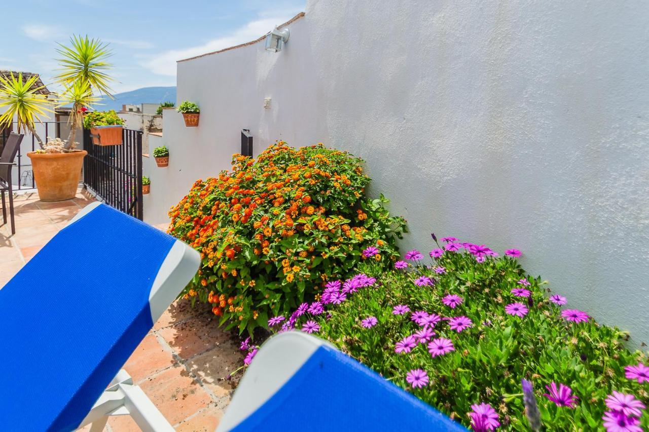 Casa Mundo - 16Th Century Traditional White Village House With Pool Pinos del Valle Bagian luar foto